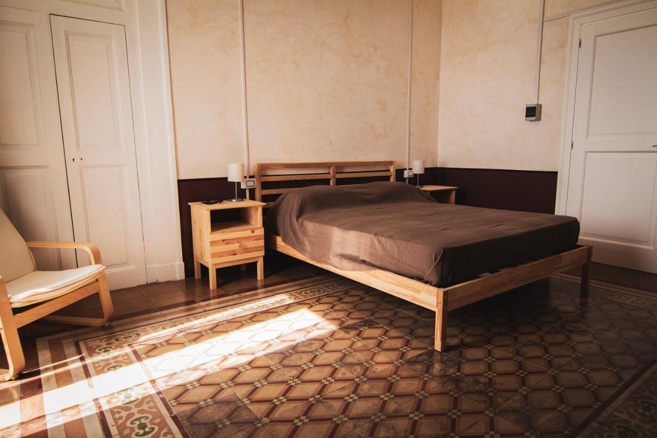 B&B Le Finestre Sul Mare Taranto Exterior photo